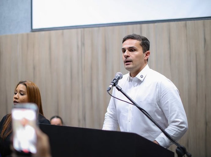 Conquista defendida por Alexandre Ayres na Uncisal ganha homenagem especial: Restaurante Universitário levará nome de seu pai