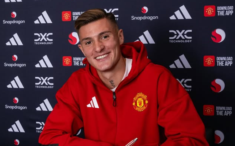 Manchester United anuncia esloveno Sesko, e Matheus Cunha terá duro concorrente no ataque