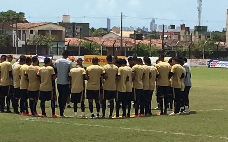 Bota-PB avalia jogadores para saber quem está apto para enfrentar o ASA