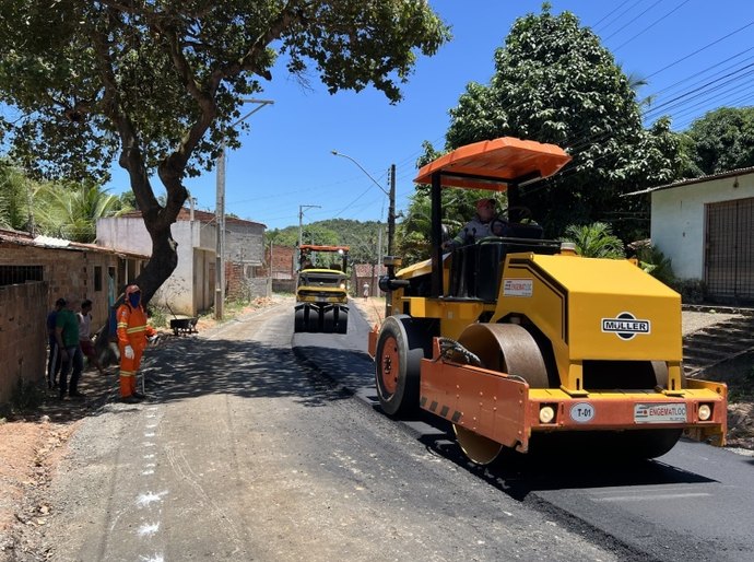 Prefeitura conclui pavimentação em via de acesso à Grota do Andraújo