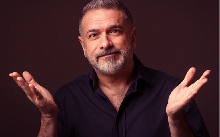 Meme Mansur promove seu álbum “Som Bacana!”