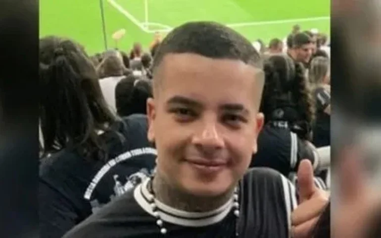 Corintianos são velados em cerimônia marcada por consternação: 'Perdemos um pedaço de nós'