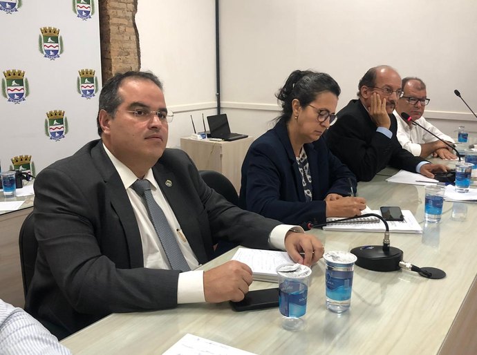 Vereador Samyr Malta apoia moradores contra abertura de vias no Stella Maris