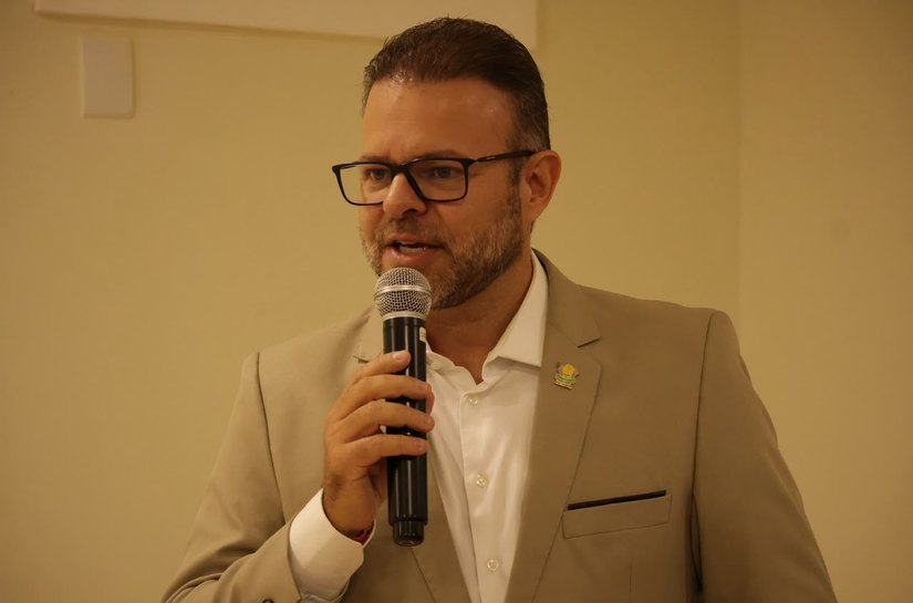 Da causa social à Assembleia: leis de Léo Loureiro que mudaram direitos em Alagoas