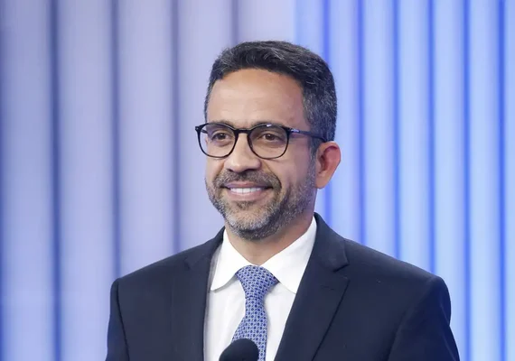 Aprovação de Paulo Dantas sobe e chega a 62,7%, aponta Paraná Pesquisas