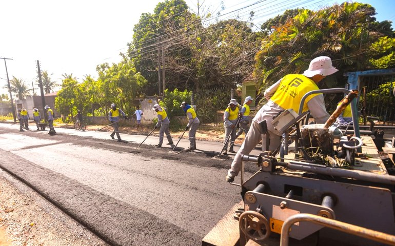 Prefeitura de Arapiraca inicia pavimentação de 55 ruas no Bonsucesso, Planalto e Massaranduba