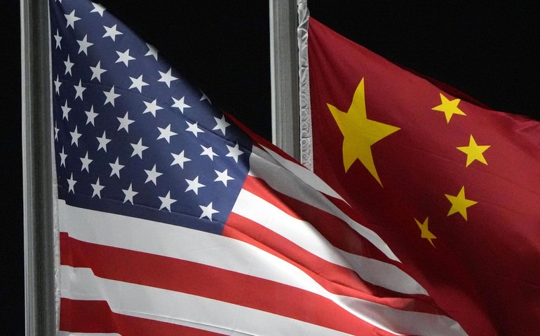 Colapso da ordem liderada pelos EUA abre espaço para avanço da China, diz mídia