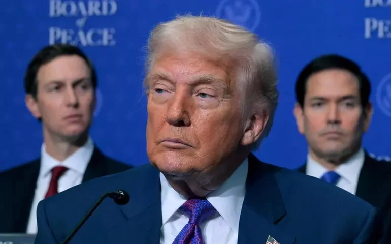 Alfândega dos EUA inicia reembolso de tarifas de Trump a partir de 20 de abril