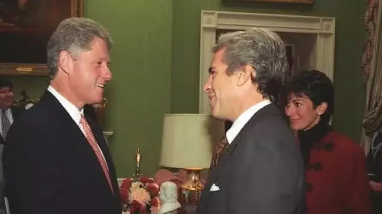 Justiça dos EUA investigará relação de Clinton com Epstein