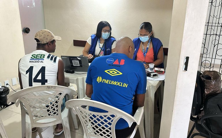 Usuários do Centro Pop participam de ação de cidadania