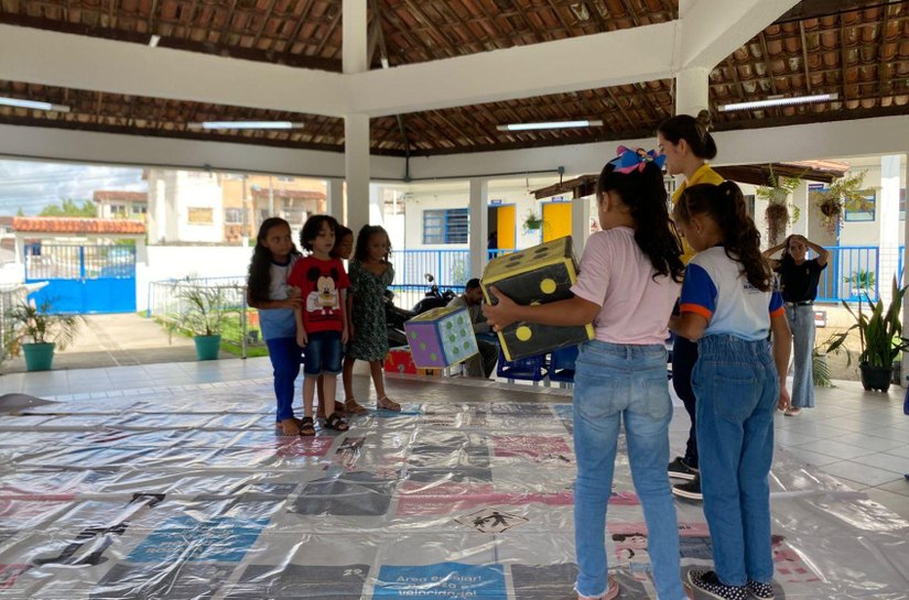 Alunos de escola municipal do Rio Novo são orientados sobre segurança no trânsito