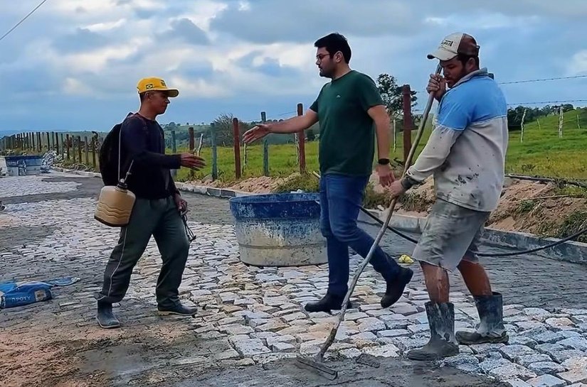 Retomada de obras em Mar Vermelho: Prefeito anuncia avanços após período chuvoso