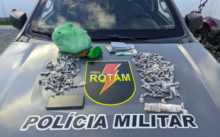 PM apreende armas de fogo, munição e drogas em Maceió e Arapiraca