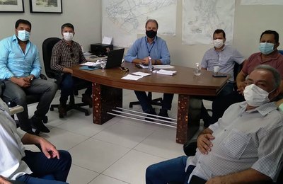 Diretoria do SAAE Penedo recebe visita de comissão de vereadores