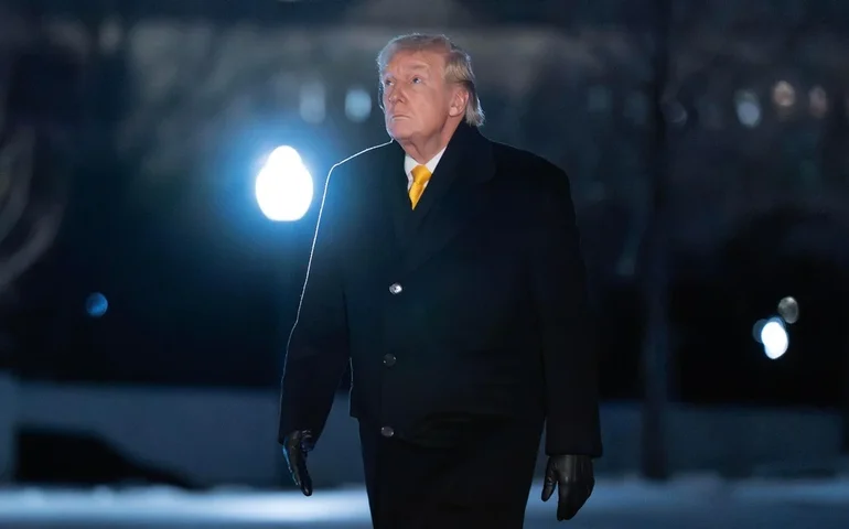 Trump afirma que decisão sobre ação militar no Irã é prerrogativa exclusiva do presidente dos EUA