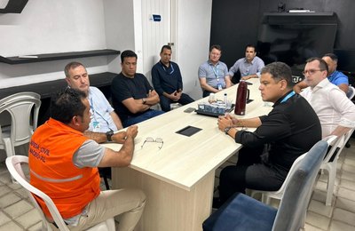 Defesa Civil se reúne com representantes da Caixa Econômica e esclarece dúvidas sobre risco de colapso