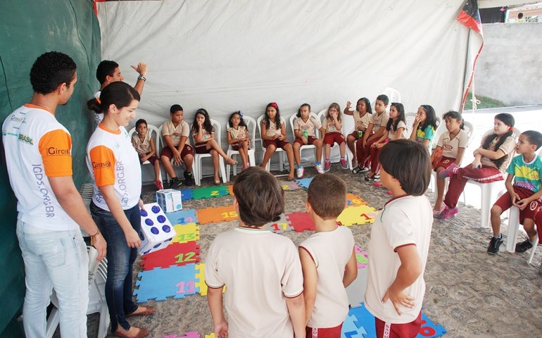 Boca da Mata: Alunos apresentam à comunidade ações do Instituto Girassol