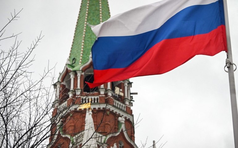 Rússia bloqueia meios de comunicação críticos a governo e restringe redes sociais