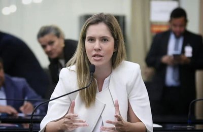 Deputada Cibele Moura apresenta projeto que cria política estadual de atenção a pessoas com lipedema em Alagoas
