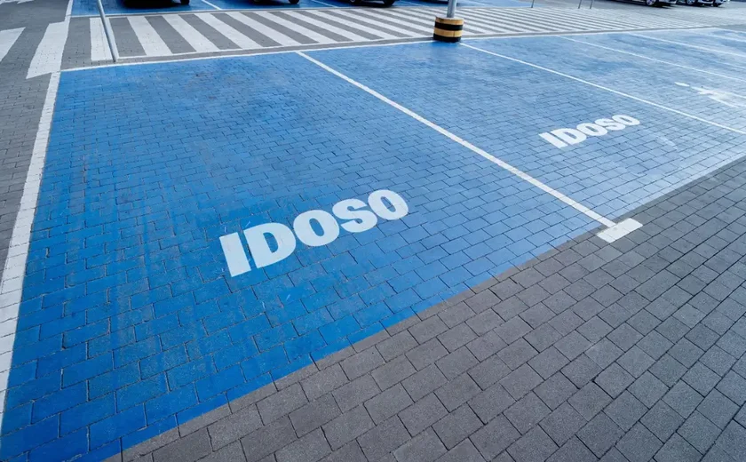 Credencial de estacionamento para idoso e PCD ganha versão digital