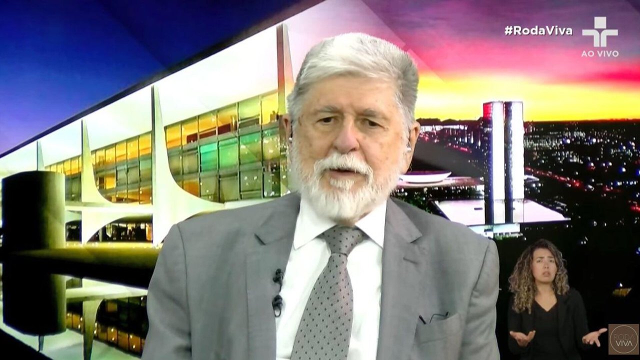 Pressão dos EUA sobre soja chinesa é 'quase um estado de guerra' contra o Brasil, afirma Amorim
