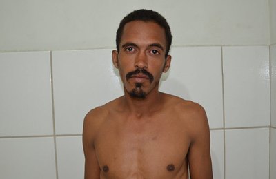 Traficante é preso com mais de três quilos de maconha em Maceió