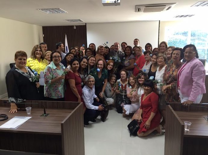 Thiago Bomfim é homenageado pela ABMCJ de Alagoas