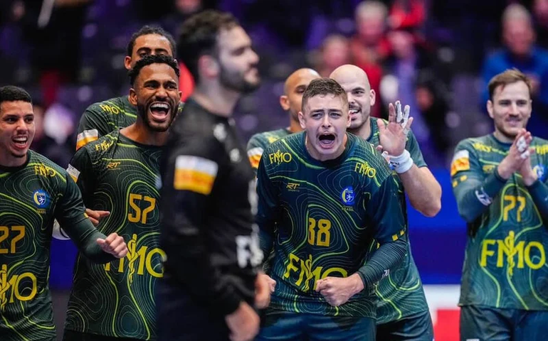 Histórico, Brasil bate Espanha e pega Dinamarca no Mundial de handebol
