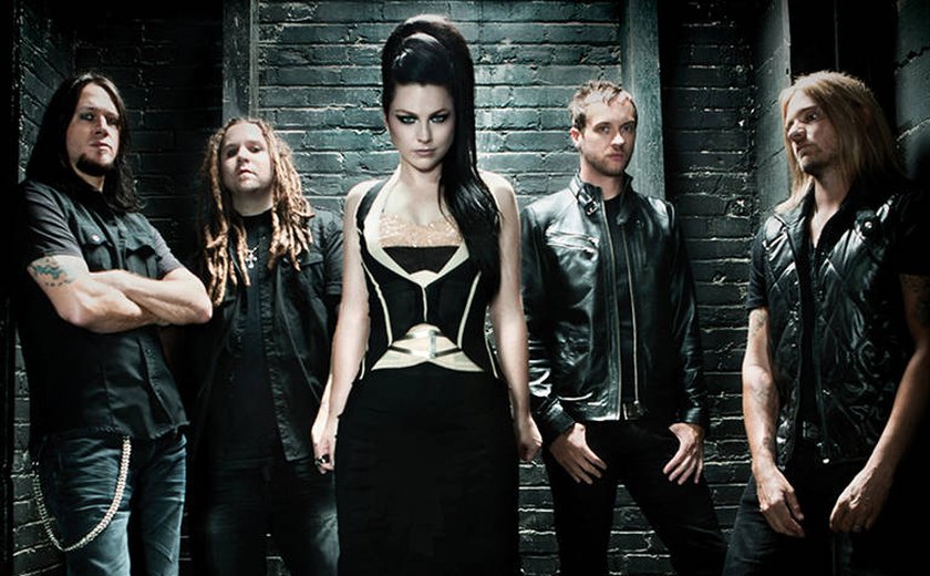 Evanescence tem atraso por falha técnica em início de show