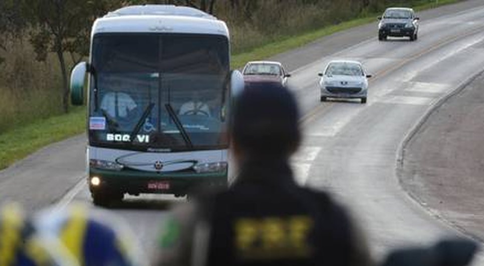 prf-intensifica-fiscalizacao-de-condutas-imprudentes-no-quilometro-trinta-e-cinco-da-br-040-15082023194901926 / Foto: Foto: Marcello Casal JR/ Agência Brasil