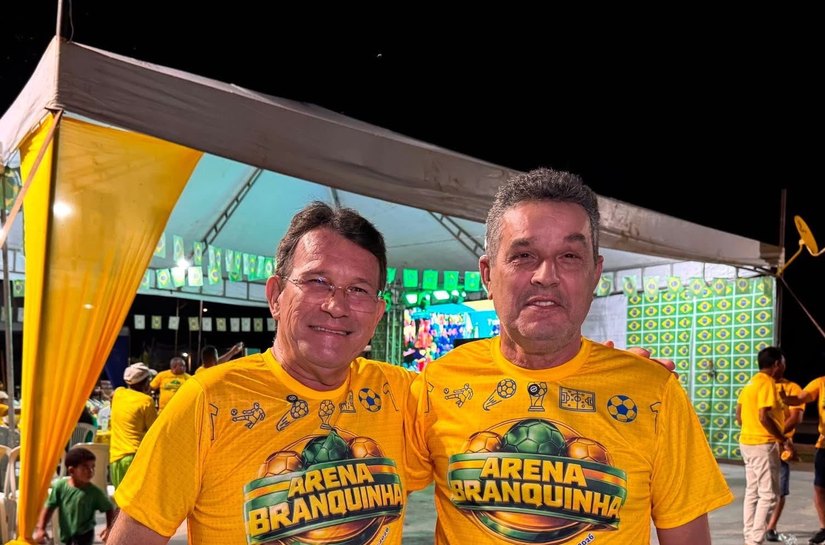 Arena Branquinha recebe torcedores para transmissão de Brasil x Haiti com telão e muita música