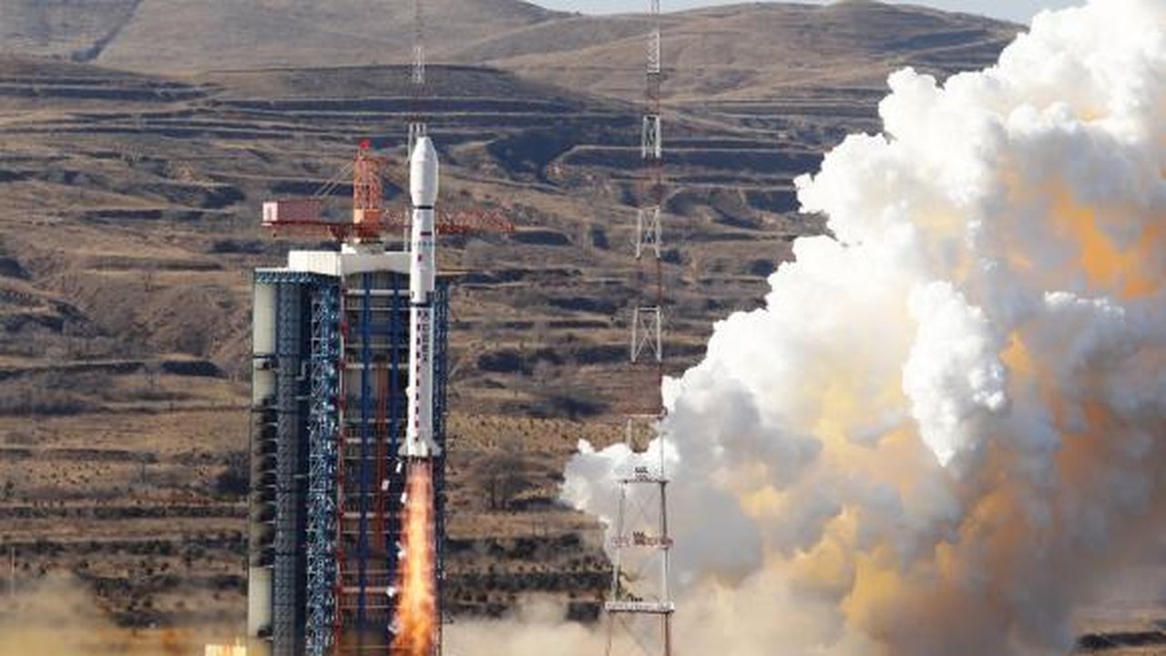 Satélite sino-brasileiro Cbers-4 é lançado e envia sinais para a Terra