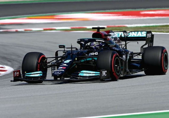 Comissários rejeitam recurso da Mercedes em incidente entre Hamilton e Verstappen