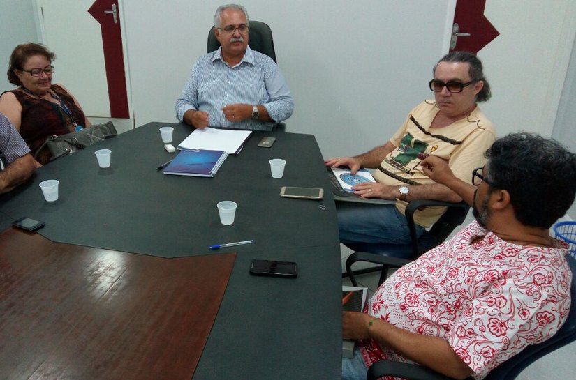 Rogério recebe reitor da Uneal e consolida parceria entre as instituições
