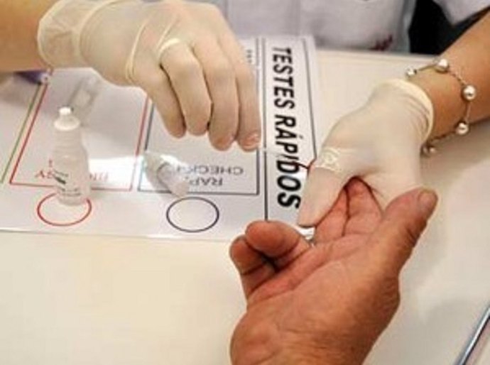 Dezembro Vermelho: unidades de saúde ofertarão teste rápido para HIV
