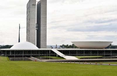Promulgada lei que proíbe despejo ou desocupação de imóveis urbanos até o final deste ano