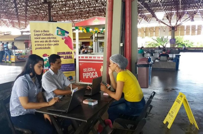 Posto itinerante da SMTT oferece serviços gratuitos no Clima Bom