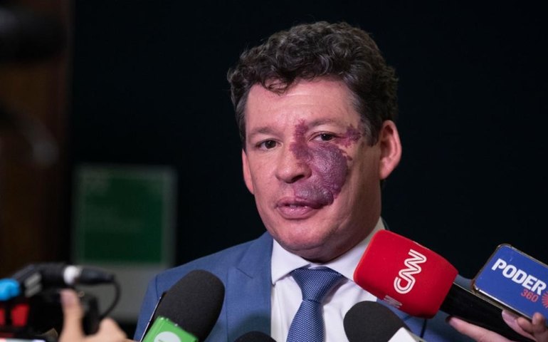 Reforma tributária entra em debate no plenário até começo de junho, diz Reginaldo Lopes