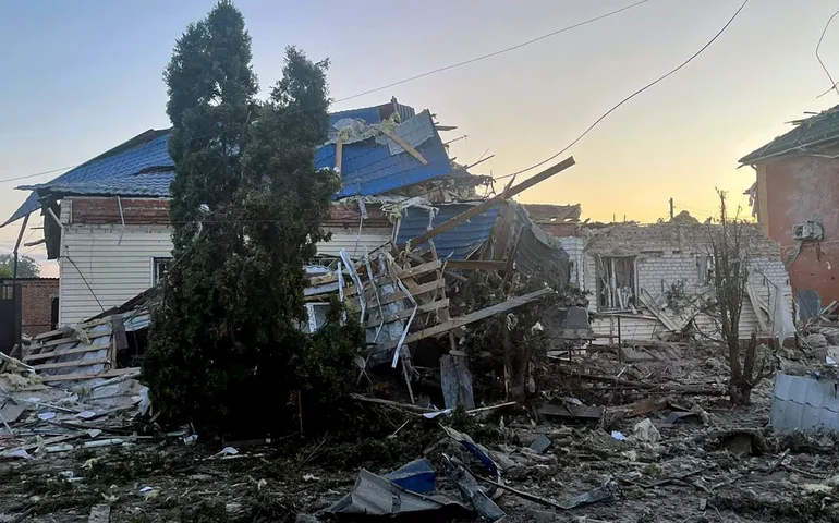 Rússia promete 'resposta severa' a bombardeios ucranianos em regiões na fronteira, incluindo ataque noturno a Kursk