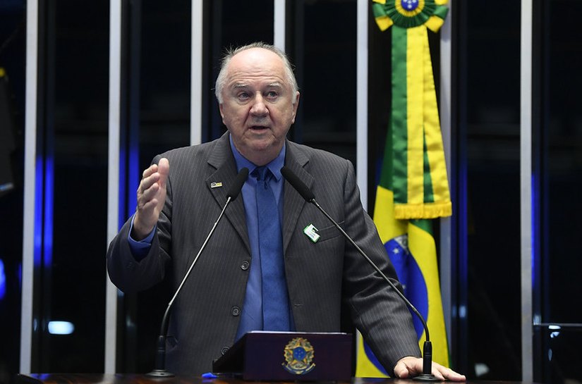 Presidente da CNM debate demandas sobre a desoneração da folha e crise nos Municípios em sessão no Senado