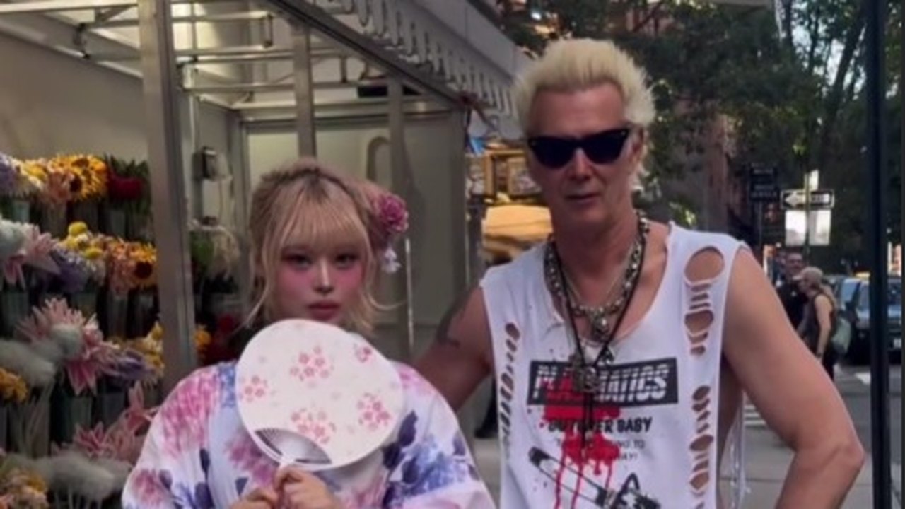 Influenciadora tira foto com Supla em NY e se surpreende depois: 'É um rockstar de verdade'