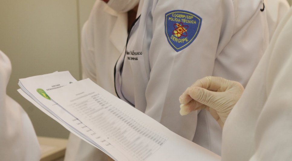 Peritos iniciam coleta de material genético em internas de presídio feminino
