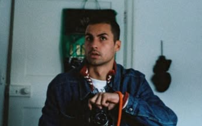 Ex-goleiro do Tottenham abandona o futebol e inicia nova carreira como fotógrafo e cineasta