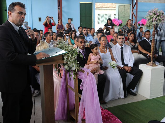 Justiça Itinerante promove casamento coletivo na Cambona neste sábado (27)