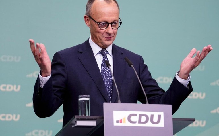 Merz teria proibido seu partido de discutir a possível ilegalidade da AfD