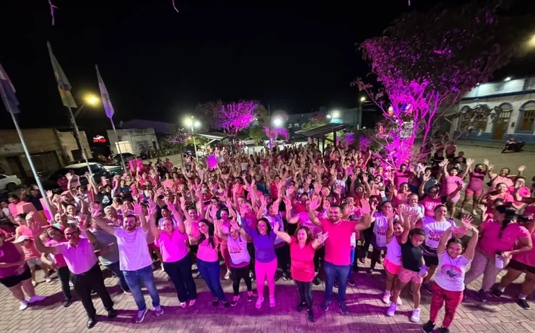 Em alusão ao Outubro Rosa, Selaj em Ação reúne centenas de pessoas no Marco dos Corais