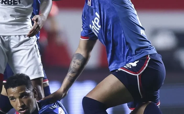 O que é arritmia cardíaca, causa da internação do jogador Juan Izquierdo, que desmaiou durante partida