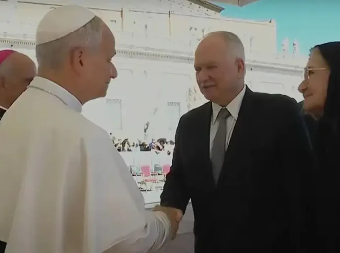 Antes de assumir presidência do STF, Fachin visita papa Leão XIV