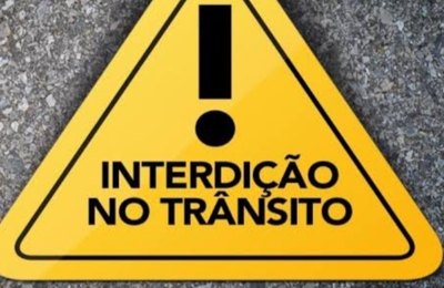 Prefeitura de Palmeira informa interdição parcial no trânsito da Muniz Falcão a partir das 19h