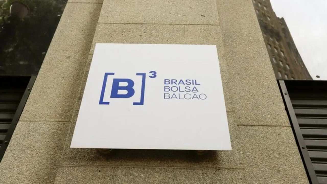 B3 e Tesouro lançam campanha com meme 'Nazaré Confusa' para simplificar acesso a investimentos